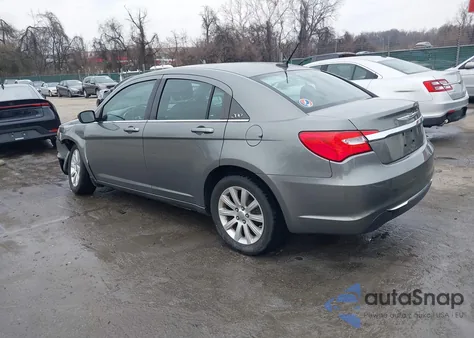2012 Chrysler 200 Touring z USA, uszkodzony, nr VIN 1C3CCBBB0CN226436